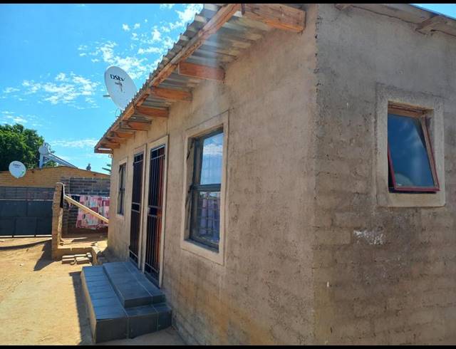 2 BEDROOM HOUSE FOR SALE IN OLIEVENHOUTBOSCH